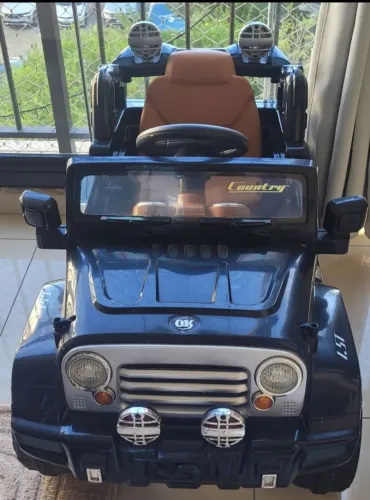 Carrinho elétrico infantil