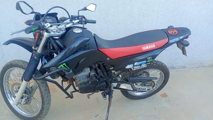 XTZ 250 Lander.
