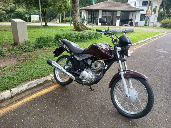 Honda 150 2012 partida elétrica aceito trocas passo no cartão até 24x