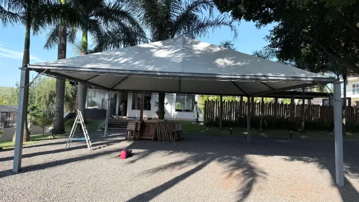 Tenda pirâmide 8x8 com calha nova