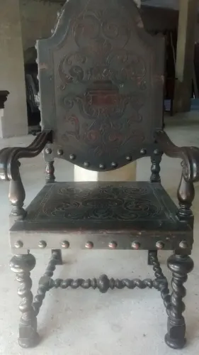 Trono antigo 
