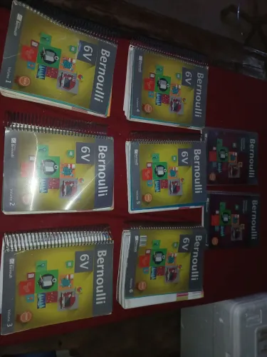 8 Livros de Preparatório ENEM Bernoulli