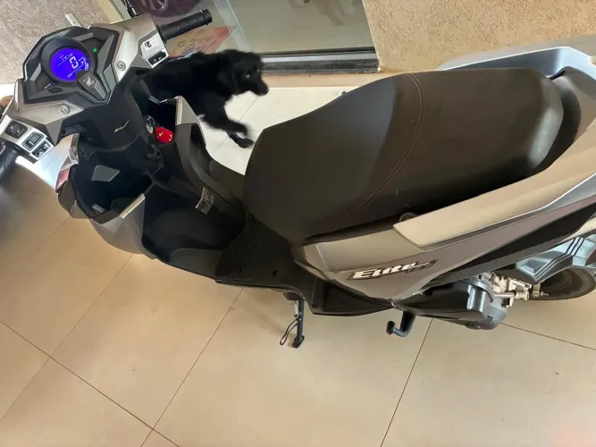 Elite 125 2023 | Única dona | Pouco usada | Super econômica ?