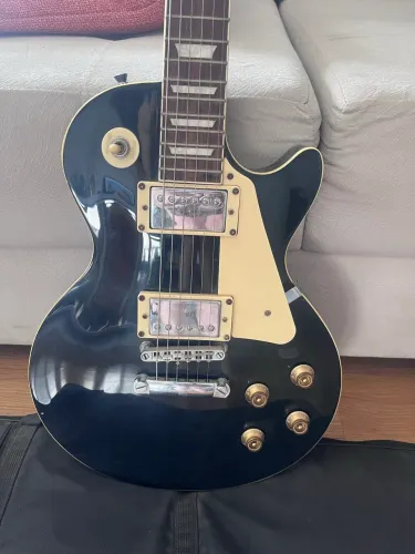 Guitarra Les Paul Shelter
