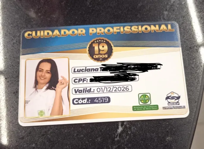 Cuidadora e acompanhante HOSPITALAR