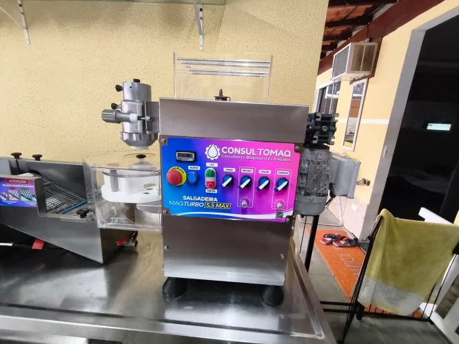 Máquinas para fazer salgados 
