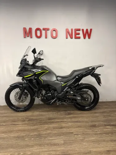 Versys 300 2020 , troco e financio 