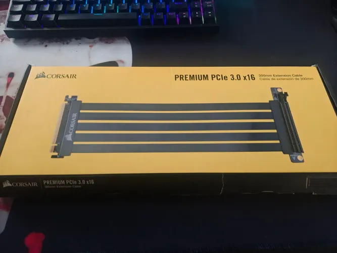 Cabo extensor para placa de vídeo 3.0 Corsair 20cm 90°