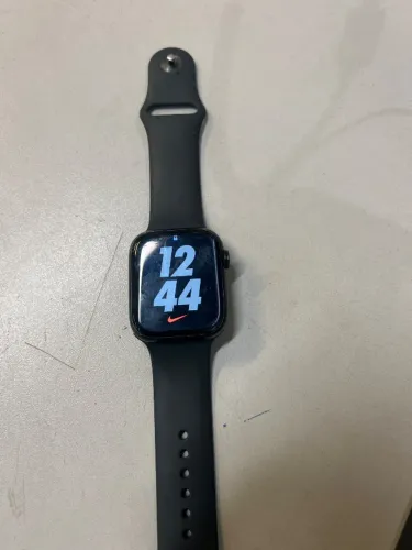 Apple whatch Series 7 (GPS)