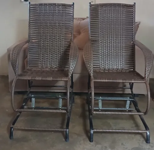 Vende-se cadeiras de balanço 