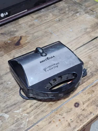 Máquina de crepe e cachorro quente 