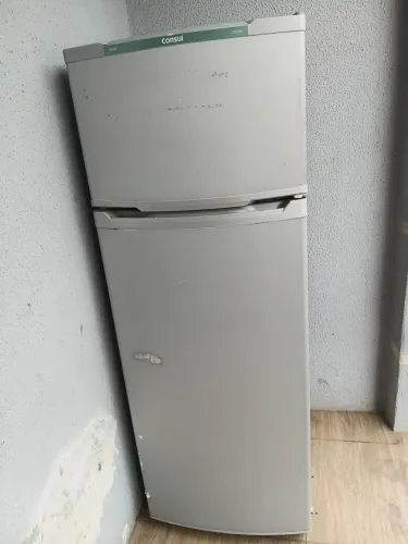 Vende_se geladeira consulta gelo seco