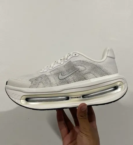 Vomero premium (38) novo e original!!