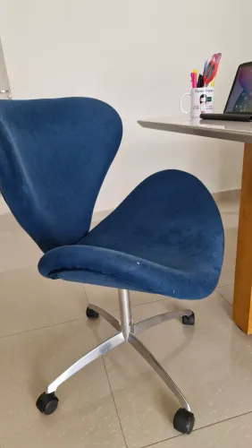Cadeira Giratória Executiva Azul-Marinho