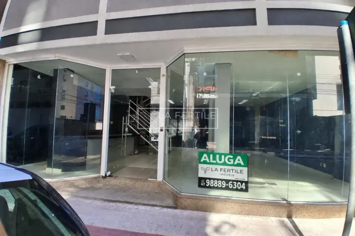 Sala Comercial com 120 m², aluguel de R$ 10.000 + Taxas - Centro, Balneário Camboriú (SC)