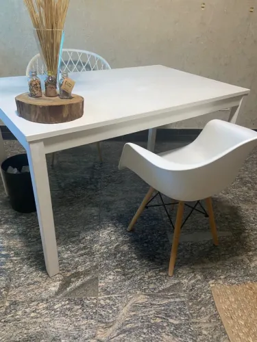 Mesa para escritório: 1,30 largura<br>075 altura x 080
