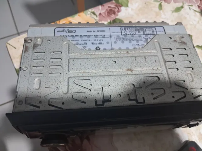 Radio automotivo