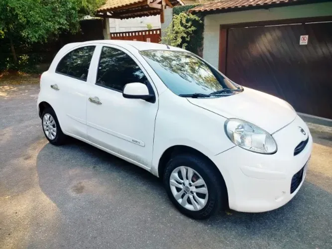 Nissan March S 1.0 16V Flex Fuel 5P 2013