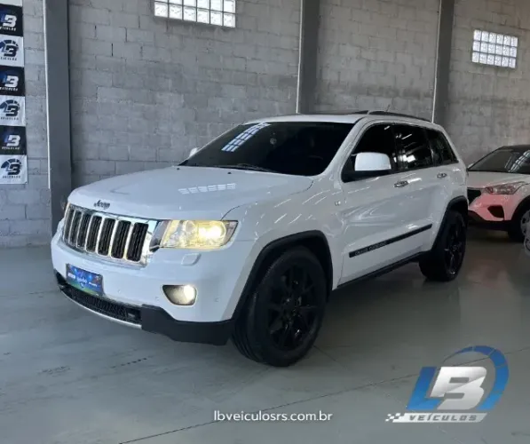 Jeep Grand Cherokee Limited 3.0 TB Dies. AUT 2013
