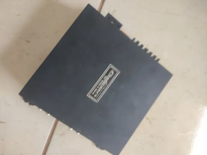 Potência digital Falcon evolution 800 grave voz