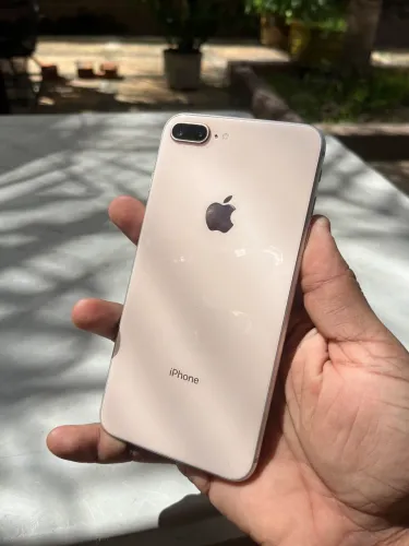 iPhone 8 Plus
