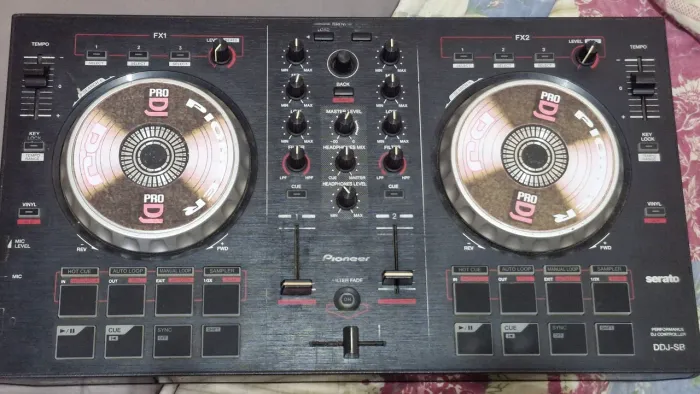 Equipamento de DJ