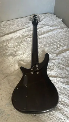 Contra baixo ativo, Clb25a