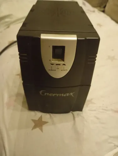 Estabilizador enermax para escritórios 