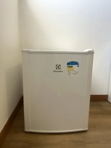 Frigobar Electrolux 79L (Electrolux) - Ótimo Estado