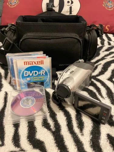 SONY HANDYCAM DCR-DVD105
