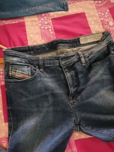 Calça feminina Diesel linda