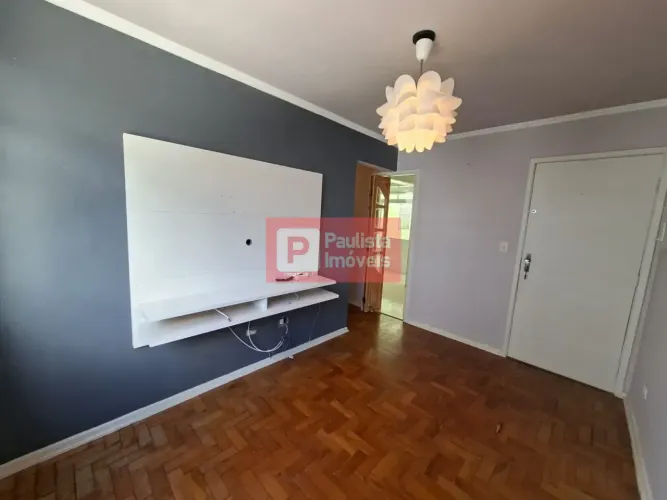 Apartamento com 3 dormitórios, 1 banheiro, 60m² área útil ! NÃO POSSUI VAGA DE GARAGEM ! n