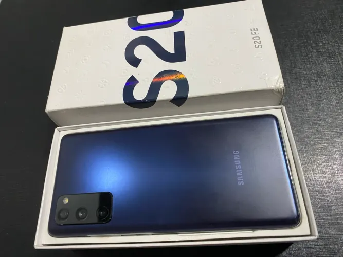 Samsung Galaxy s20 FE 