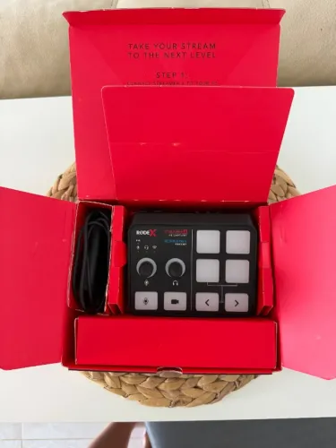 Rode StreamerX - Interface de audio e placa de captura