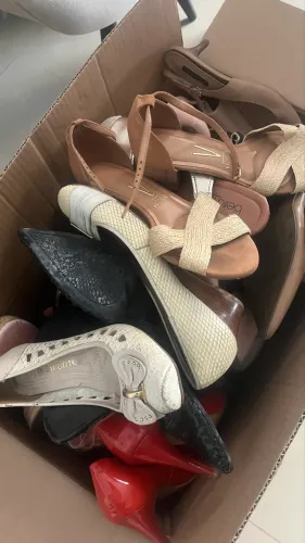 Caixa de sapatos feminino tamanhos 38/39
