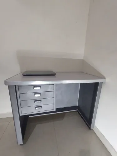 MESA ESCRITÓRIO
