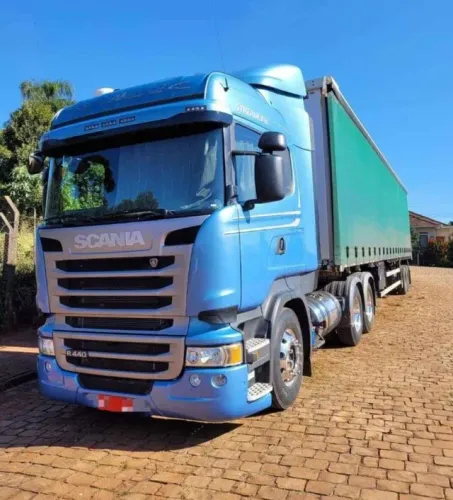 Scania R440 2015 6x2 + carreta Sider