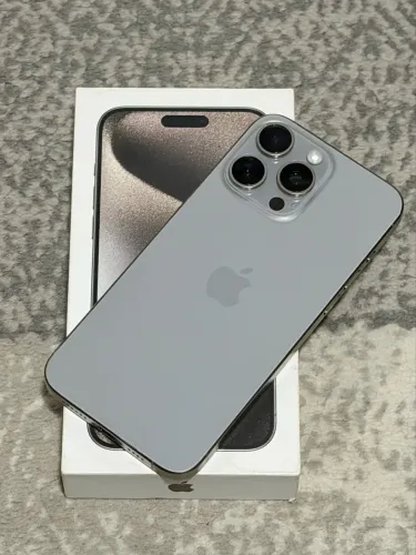 iPhone 15 Pro Max 256GB Titânio Natural 