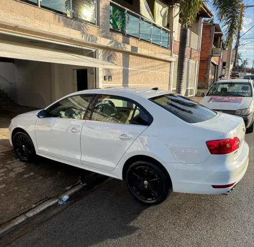 Volkswagen Jetta Highline 2.0 TSI 16V 4P Tiptronic 2014