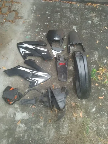 Carenagens roupa completa XR 250 tornado Honda incluindo o filtro de ar e porta ferramenta