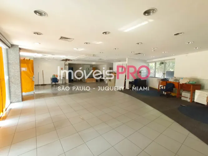 Comercial com entrada ara duas avenidas
