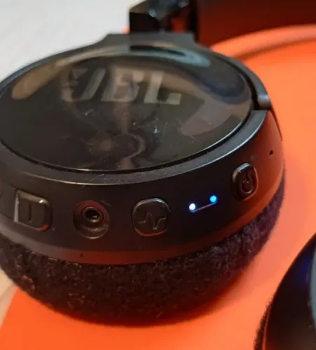 Fone De Ouvido JBL TUNE 600 BTNC Bluetooth Preto Cancelamento Ruido