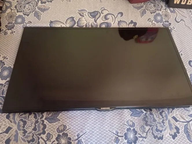 Tv Samsung de 40 polegadas , sem função Smart