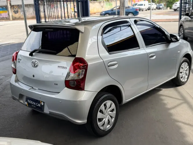 Toyota Etios X 1.3 Flex 16V 5P Mec. 2019