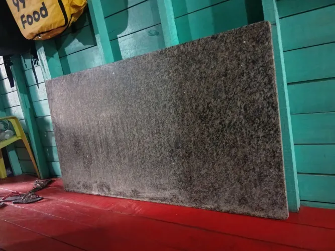 Mesa de mármore