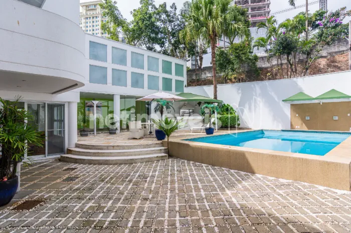 Casa 4 quartos, piscina e área externa - Pacaembu