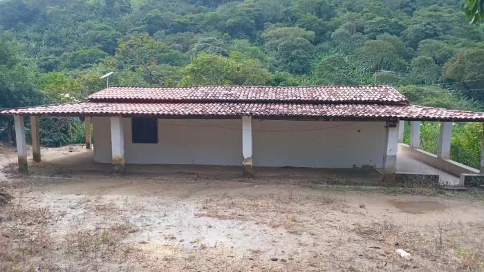 Sítio à Venda (e aluguel por temporada) em Pilões - Palmácia/CE