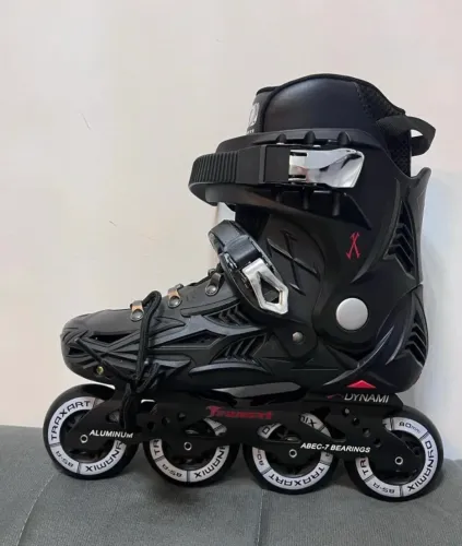 Patins NOVO nunca usado $450
