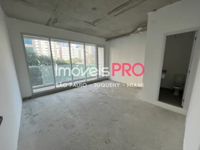 Sala comercial Moema Pássaros Fora da Rota Próximo Hospital Alvorada.