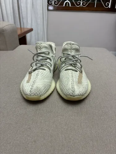 Tênis Yeezy boost 350